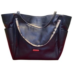 Burberry Black Leather Shoulder Bag, Excellent Condition.